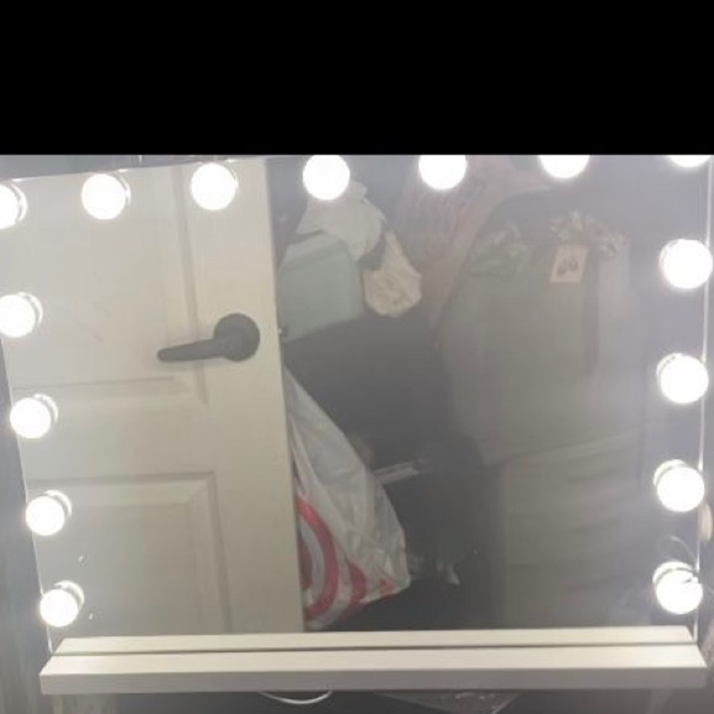 Vanity Mirror - image 4